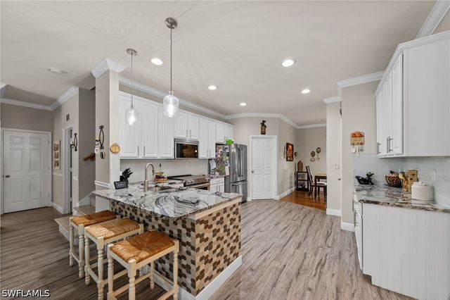 8935 Falcon Pointe LOOP, Fort Myers, FL 33912