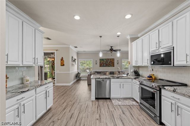 8935 Falcon Pointe LOOP, Fort Myers, FL 33912