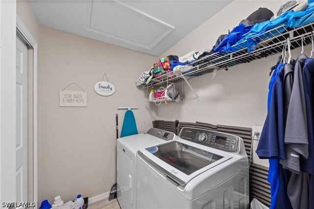 8935 Falcon Pointe LOOP, Fort Myers, FL 33912