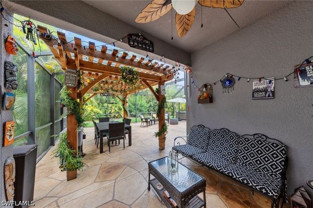 8935 Falcon Pointe LOOP, Fort Myers, FL 33912