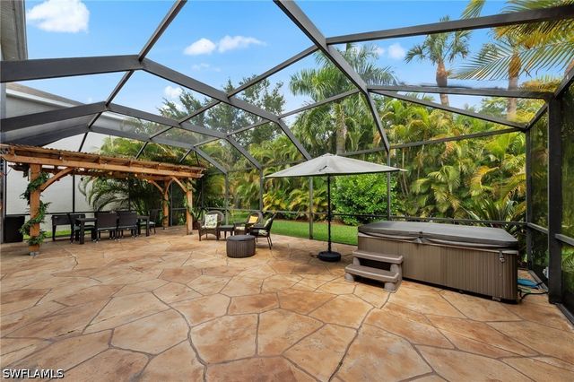 8935 Falcon Pointe LOOP, Fort Myers, FL 33912