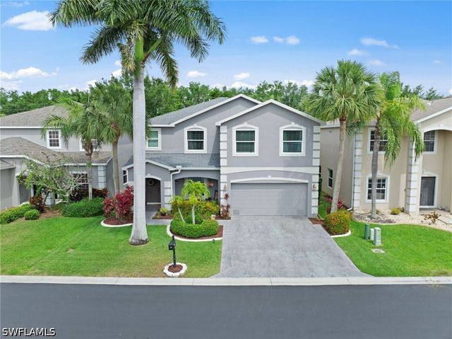 8935 Falcon Pointe LOOP, Fort Myers, FL 33912