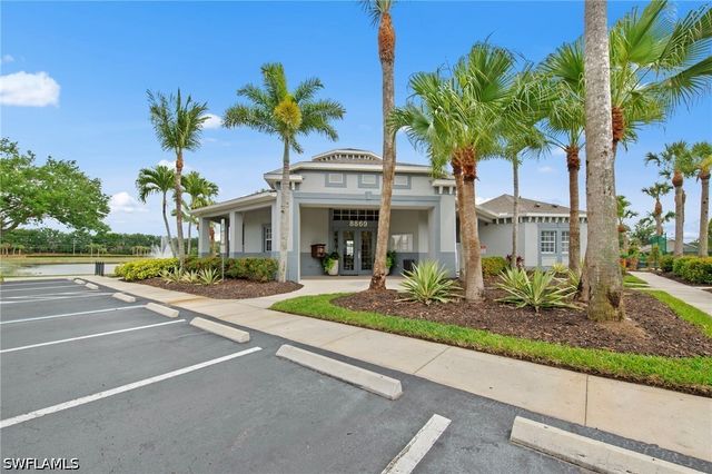 8935 Falcon Pointe LOOP, Fort Myers, FL 33912