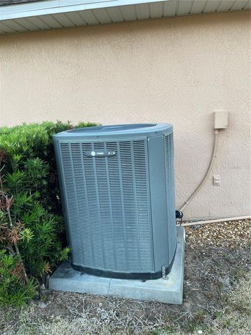 615 DOLCETTO DRIVE, Davenport, FL 33897