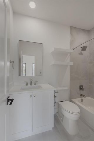 8530 Halls Retreat Court, Missouri City, TX 77459