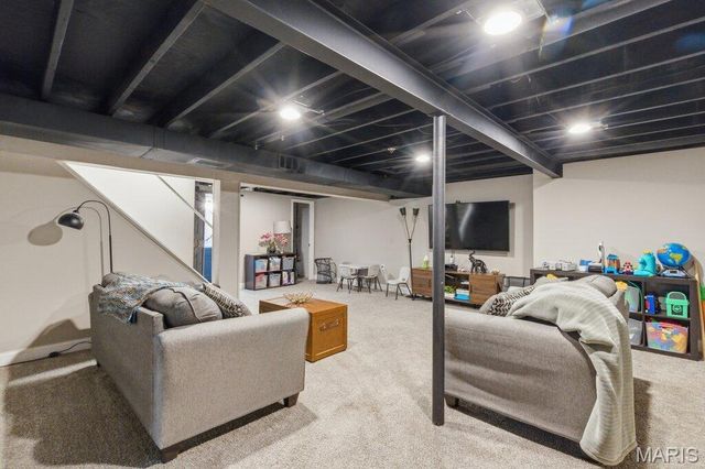 1255 Jade Wind Circle, Ballwin, MO 63011