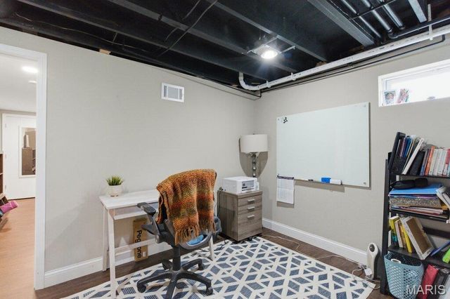1255 Jade Wind Circle, Ballwin, MO 63011