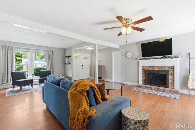 1255 Jade Wind Circle, Ballwin, MO 63011