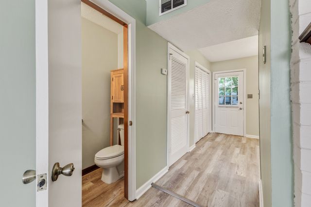 205 Edgewood Dr, Hendersonville, TN 37075