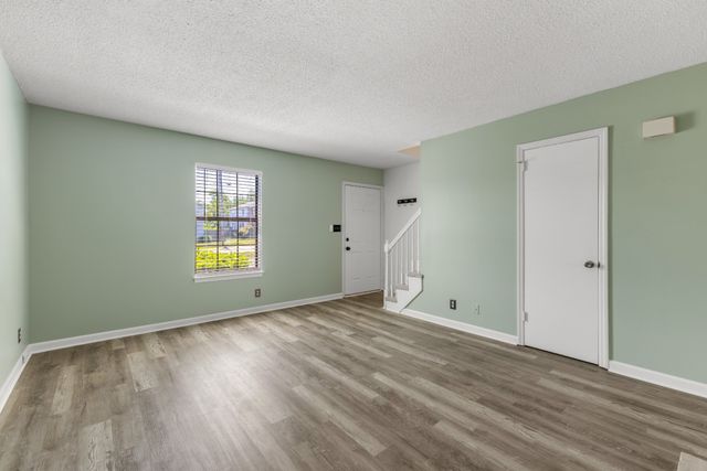 205 Edgewood Dr, Hendersonville, TN 37075