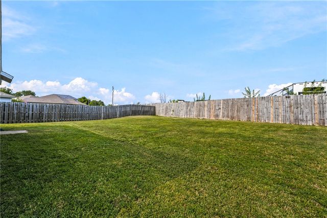 305 E Glendale Lane, Rogers, AR 72758
