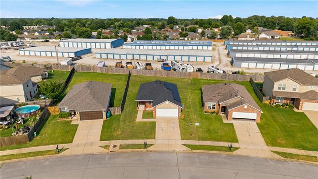305 E Glendale Lane, Rogers, AR 72758