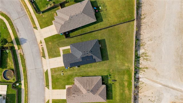 305 E Glendale Lane, Rogers, AR 72758