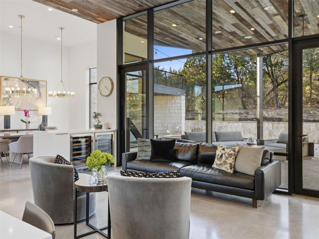 4220 Verano DR, Austin, TX 78735