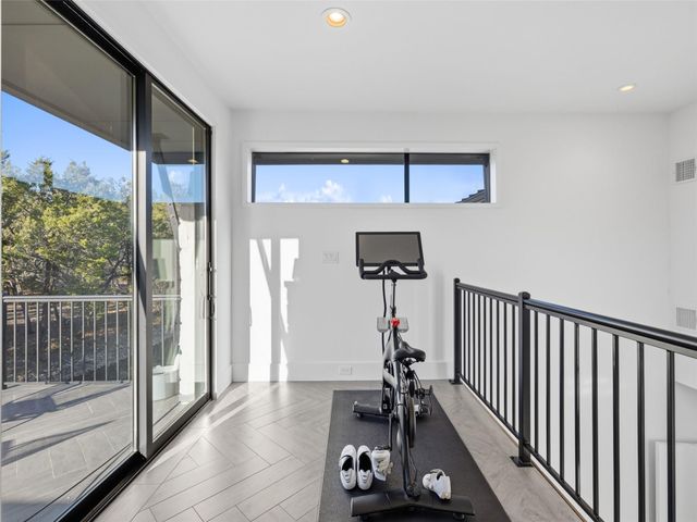 4220 Verano DR, Austin, TX 78735