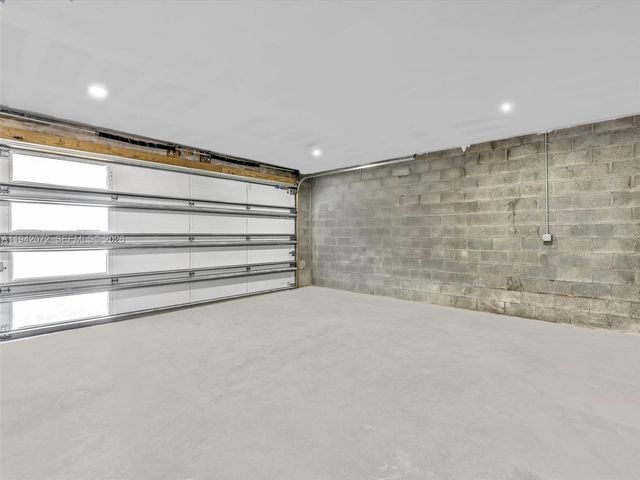 4620 SW 32nd Ave A2, Dania Beach, FL 33312