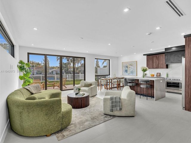 4620 SW 32nd Ave A2, Dania Beach, FL 33312