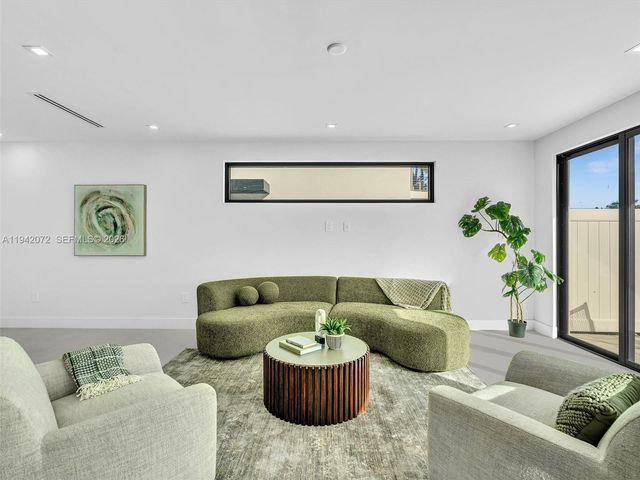 4620 SW 32nd Ave A2, Dania Beach, FL 33312