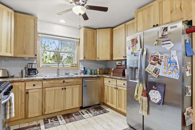 1201 Douglas Trail, Madison, WI 53716
