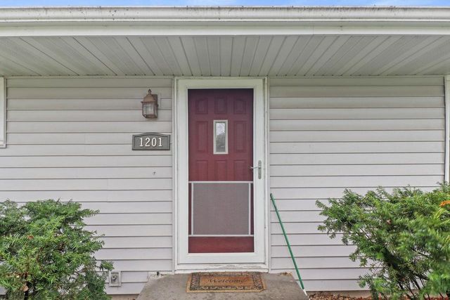 1201 Douglas Trail, Madison, WI 53716