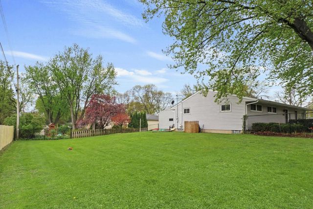1201 Douglas Trail, Madison, WI 53716