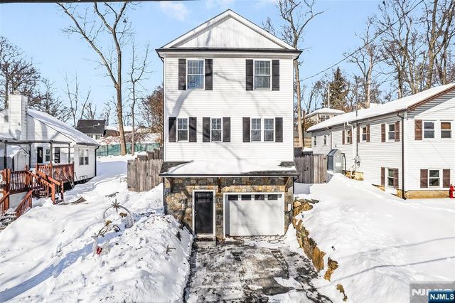 506 Brooklyn Mountain Road, Hopatcong, NJ 07843