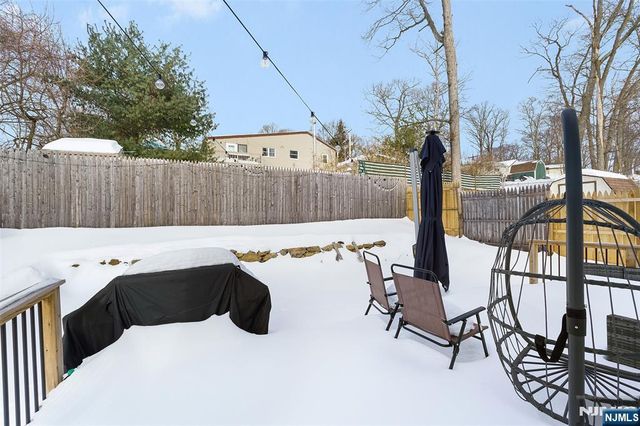 506 Brooklyn Mountain Road, Hopatcong, NJ 07843