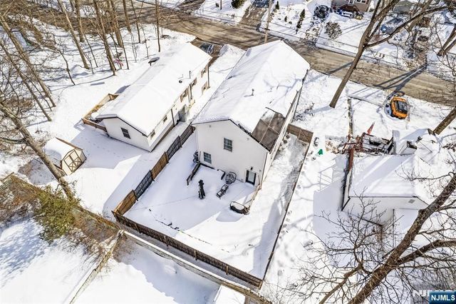 506 Brooklyn Mountain Road, Hopatcong, NJ 07843