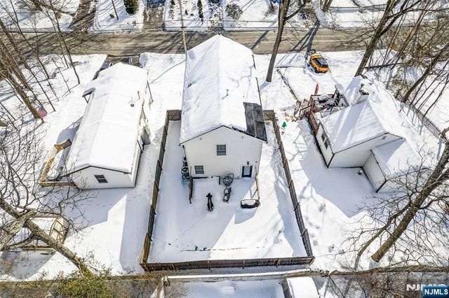 506 Brooklyn Mountain Road, Hopatcong, NJ 07843