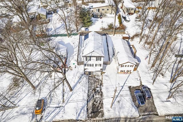 506 Brooklyn Mountain Road, Hopatcong, NJ 07843