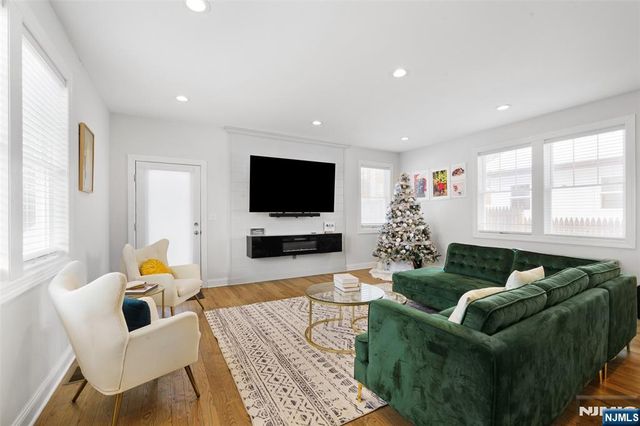 506 Brooklyn Mountain Road, Hopatcong, NJ 07843