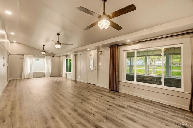 2116 Anderson Road, Saginaw Twp, MI 48603