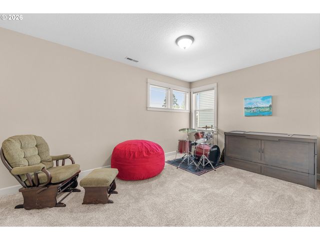 14823 Se LEA St, Happy Valley, OR 97086