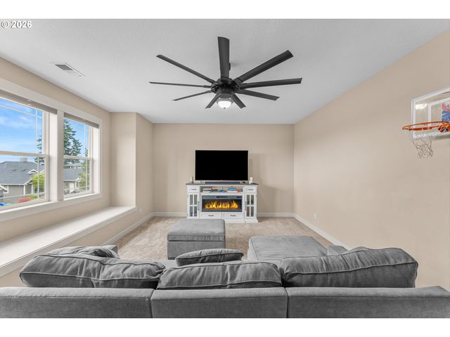 14823 Se LEA St, Happy Valley, OR 97086