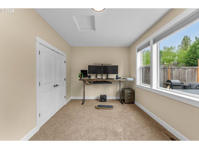 14823 Se LEA St, Happy Valley, OR 97086