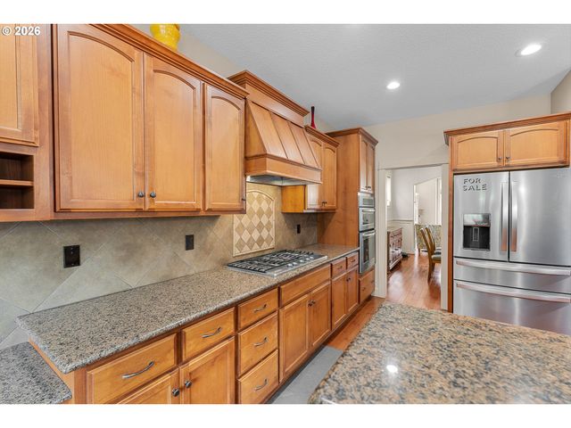14823 Se LEA St, Happy Valley, OR 97086