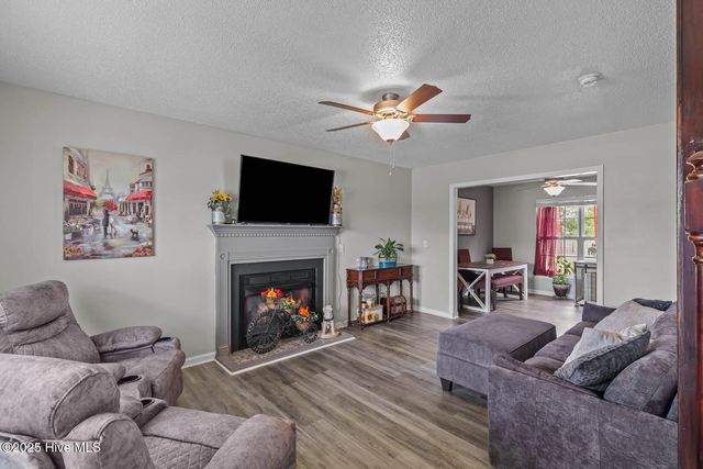106 Croaker Lane, Maysville, NC 28555