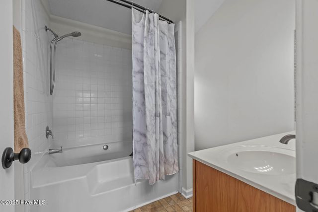 106 Croaker Lane, Maysville, NC 28555