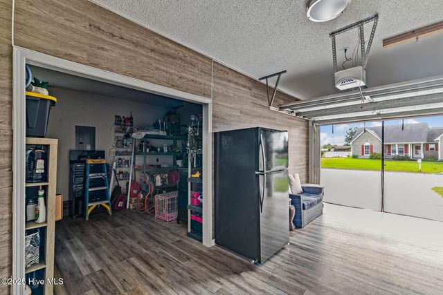 106 Croaker Lane, Maysville, NC 28555