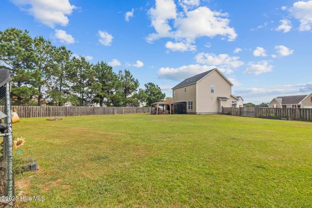 106 Croaker Lane, Maysville, NC 28555