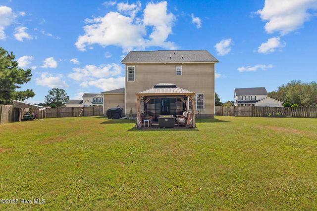 106 Croaker Lane, Maysville, NC 28555