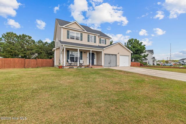 106 Croaker Lane, Maysville, NC 28555