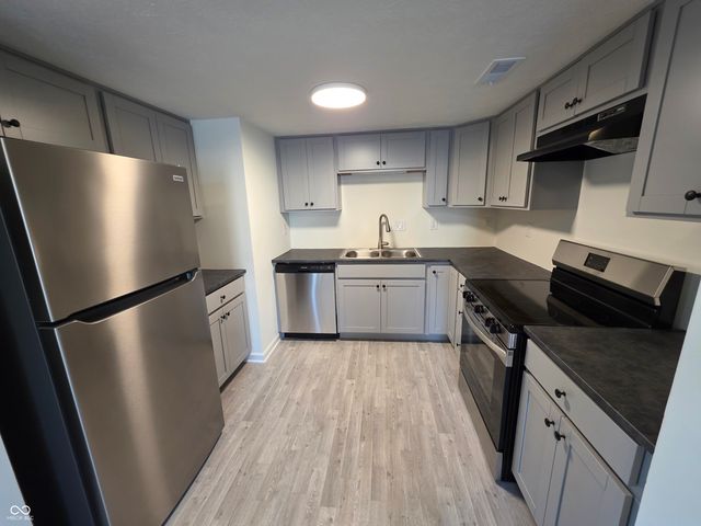 10207 Penrith Drive, Indianapolis, IN 46229