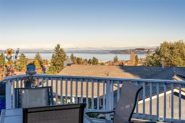 6404 N Five Views Road, Tacoma, WA 98407