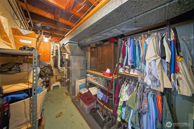 6404 N Five Views Road, Tacoma, WA 98407