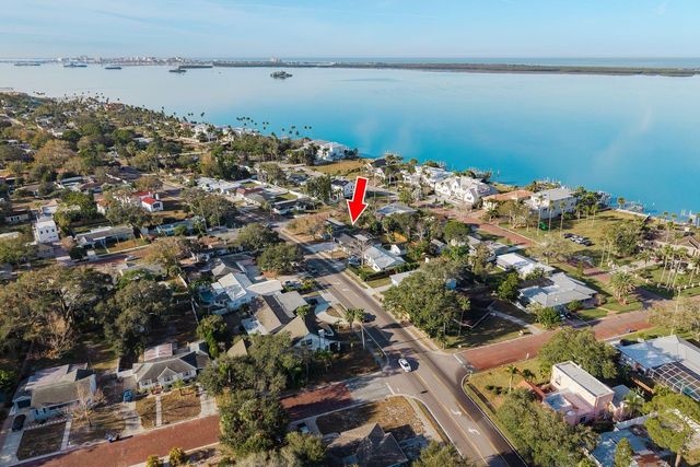 1762 BAYSHORE BOULEVARD, Dunedin, FL 34698