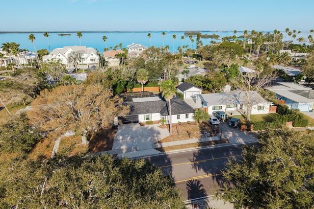 1762 BAYSHORE BOULEVARD, Dunedin, FL 34698