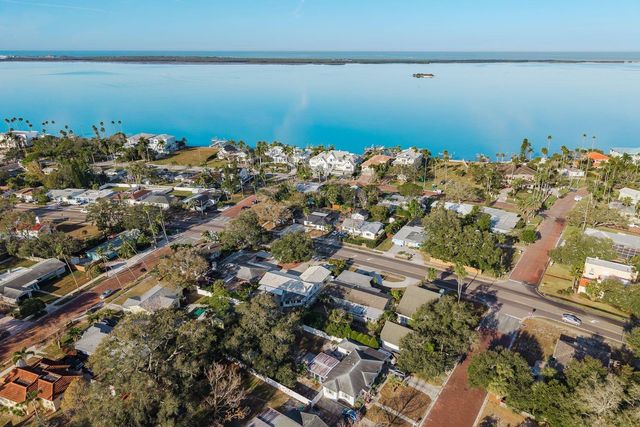 1762 BAYSHORE BOULEVARD, Dunedin, FL 34698