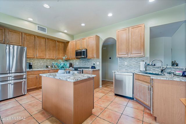 9127 S Ocotillo Vista Place, Vail, AZ 85641