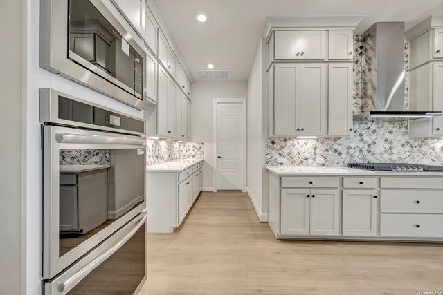 272 Christian, Castroville, TX 78009